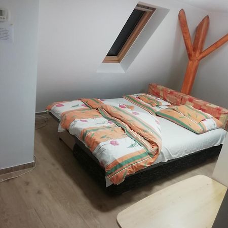 Asta La Vista Vendeghaz Hotel Miskolc Buitenkant foto