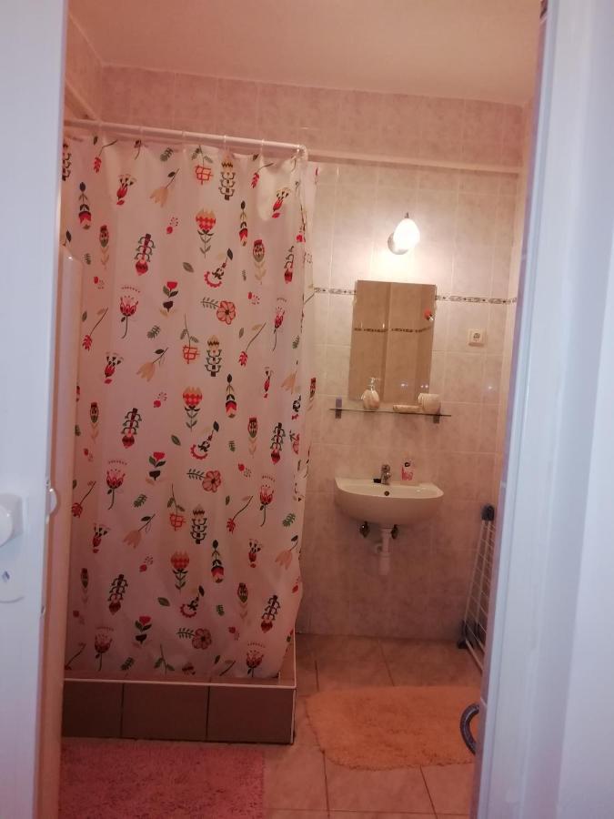 Asta La Vista Vendeghaz Hotel Miskolc Buitenkant foto